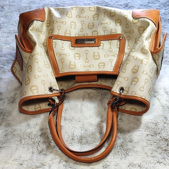 Etienne Aigner Brown and Cream Logo Canvas and Faux Leather Large Tote Bag - Picture 11 of 15